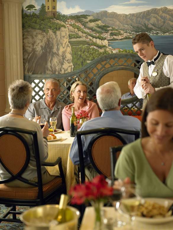 Princess Cruises Royal Class Interior sabatinis 3.jpg